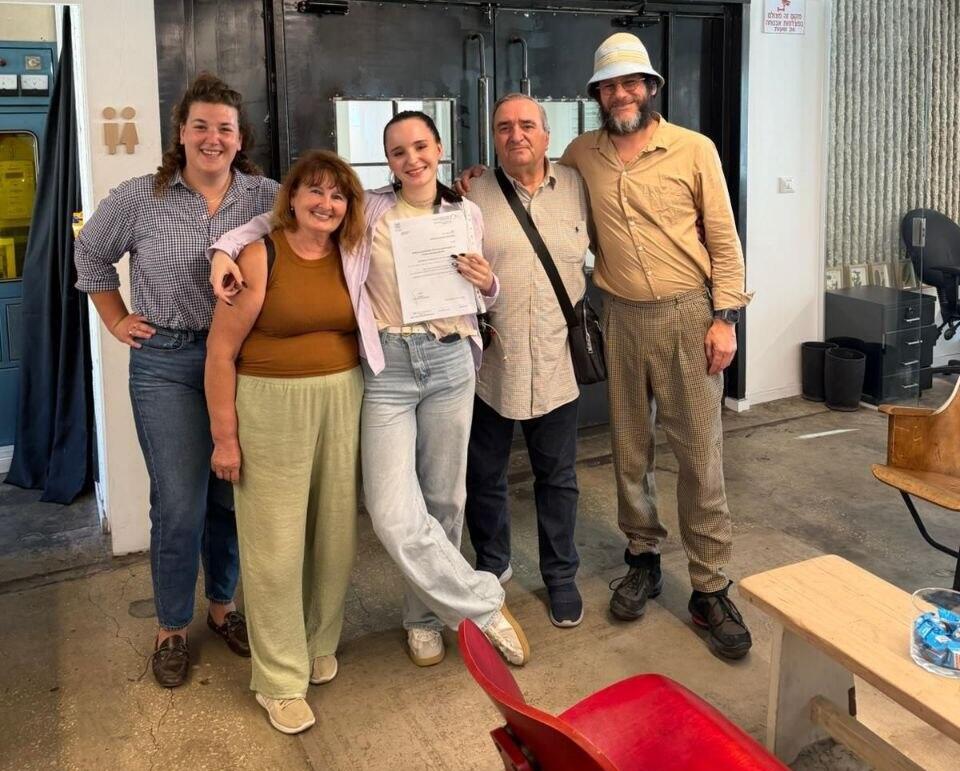 אולכסנדרה ועורכי הדין שסייעו לה