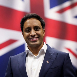 זיא יוסוף בכיר במפלגת Reforn UK  בריטניה