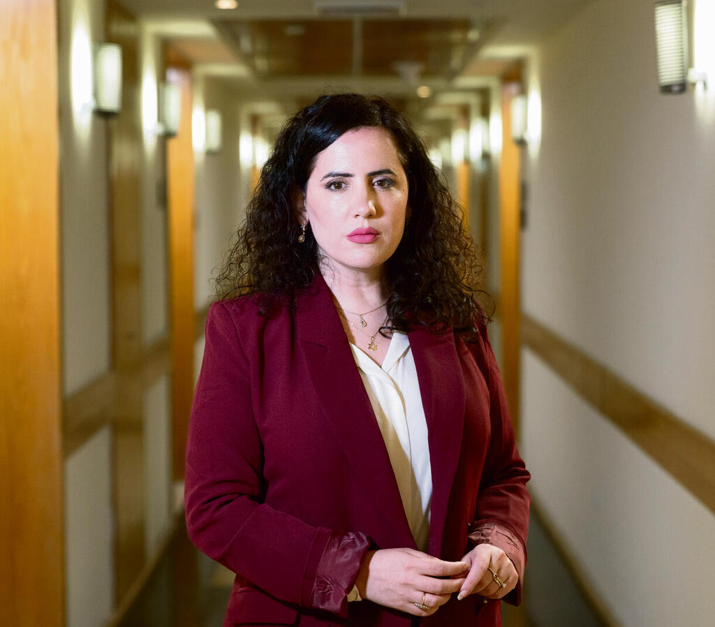 Naama Lazimi (Photo: Alex Kolomoisky) לזימי השבוע בכנסת. "האידיאולוגיה שלי תנצח בסופו של דבר את הביביזם" | צילום: אלכס קולומויסקי