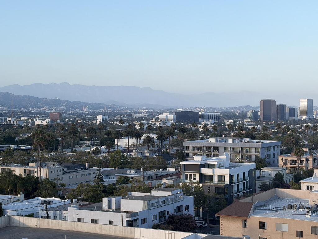An hour and a half drive north of Los Angeles, on a day when the roads are forgiving, a parallel Californian universe opens up (Photo: Daniel Adelson) LA