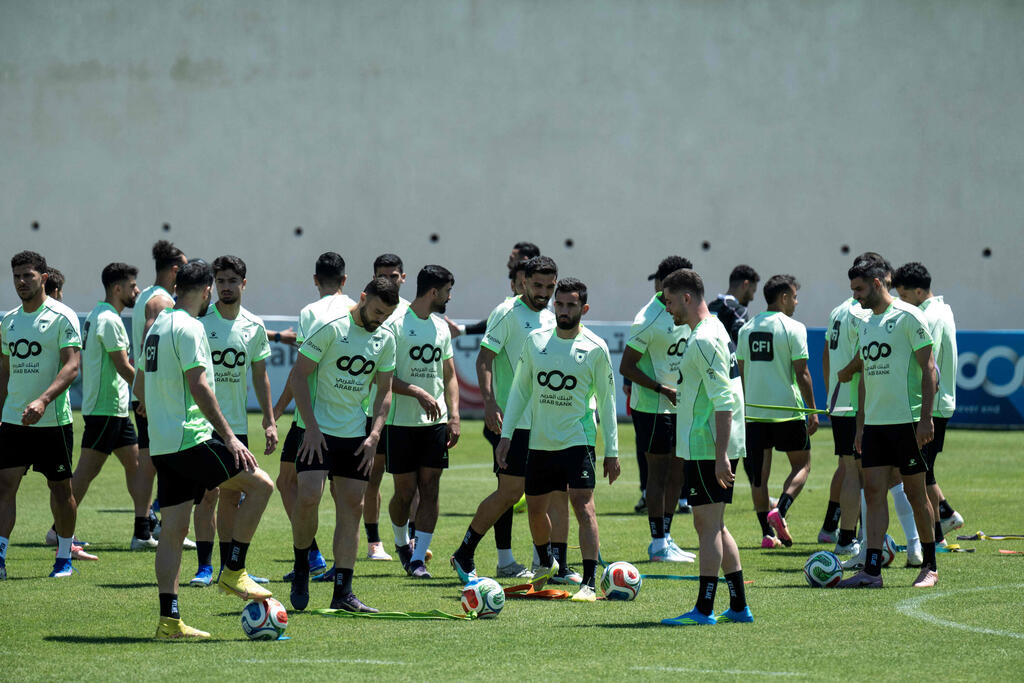 The Jordanian national soccer team (Photo: Jewel SAMAD / AFP) נבחרת ירדן