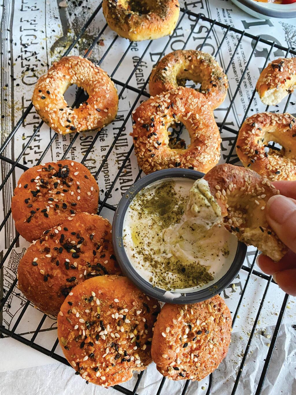 בייגל דל פחמימה מארבעה מרכיבים