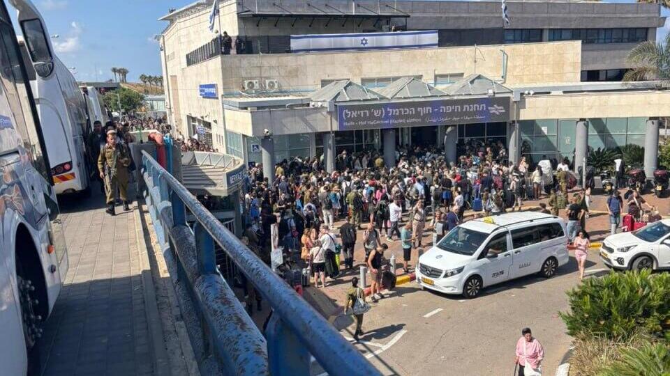 העומסים ברכבת חוף הכרמל בחיפה