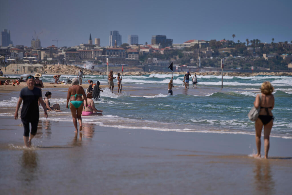 חוף הים בתל אביב