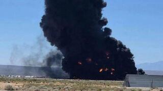 תיעוד דרמטי: מפציץ B-52 התרסק בבסיס בקליפורניה