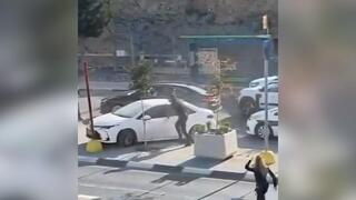 ירי במעבר חשמונאים לעבר נהג רכב גנוב שפרץ מחסומים ופגע בניידת