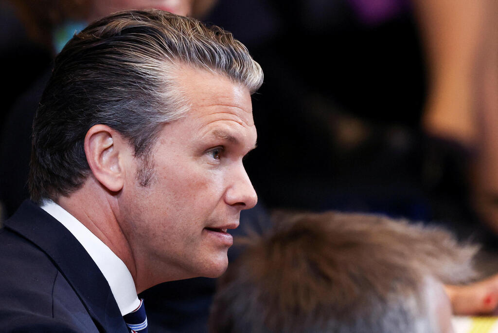 US Defense Secretary Pete Hegseth (Photo: REUTERS/Stoyan Nenov) שר ההגנה של ארה"ב פיט הגסת' ב כינוס שרי ההגנה של נאט"ו ב בריסל
