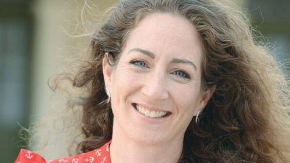ענבר בזק, מנכ”לית החברה הכלכלית גליל עליון