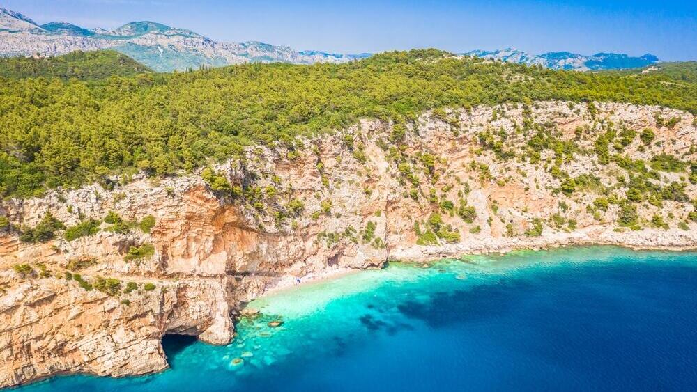 Pasjača Beach in Croatia (Photo: Dreamer4787/Shutterstock) מבט אווירי על חוף פסיאצ'ה