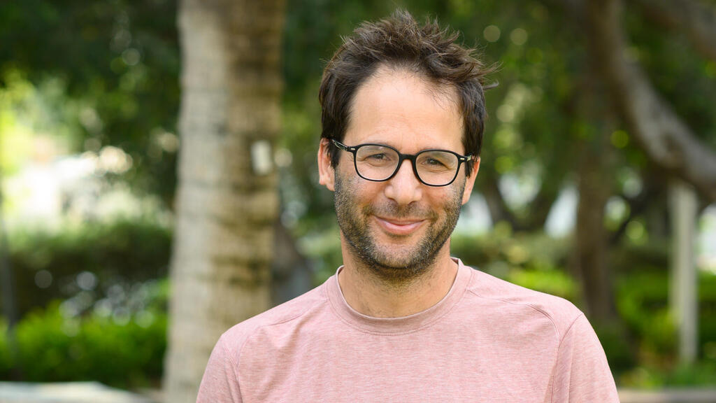Prof. Schraga Schwartz (Photo: Weizmann Institute of Science) פרופ' שרגי שוורץ
