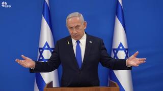 בנימין נתניהו בעת פתיחת מבצע 'עם כלביא'