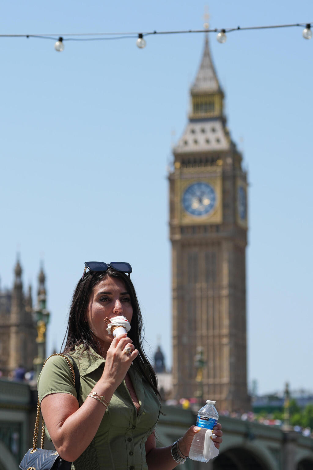 Photo: AP Photo/Kirsty Wigglesworth גל חום אירופה בריטניה לונדון