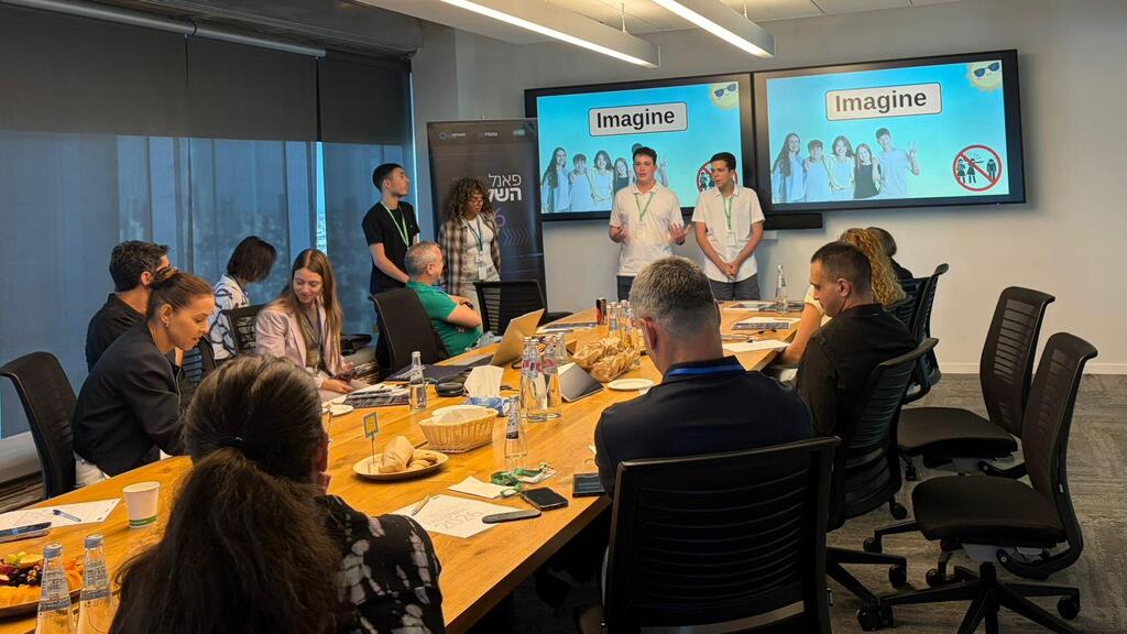 The teens from Safed at an investment panel (Photo: Courtesy of Unistream) The teens from Safed at an investment panel