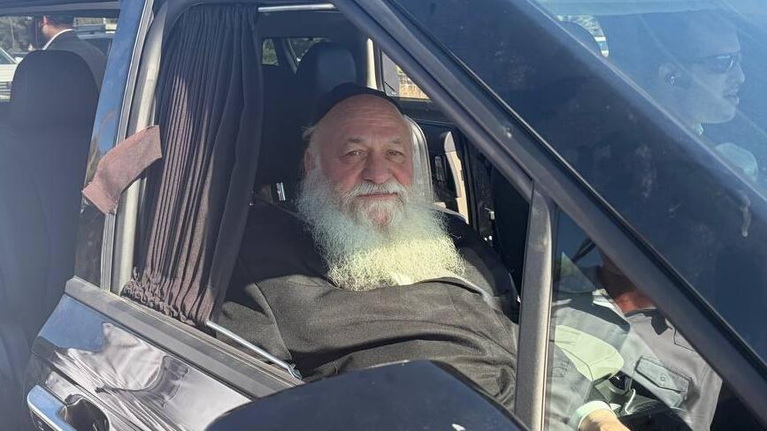 ח"כ יצחק גולדקנופף בשיירה