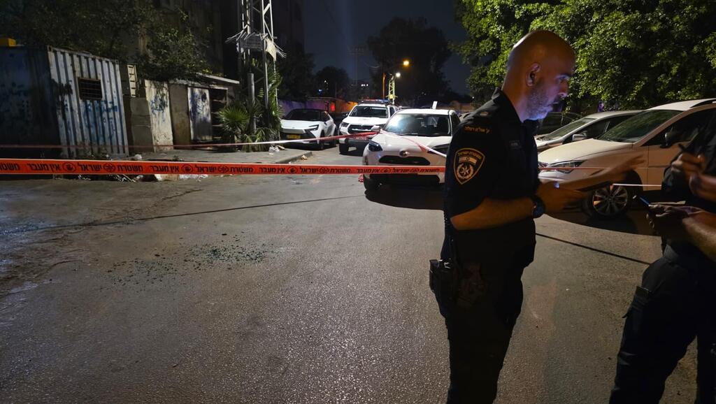 צעירה נורתה למוות ברמלה, מצוד אחר החשוד