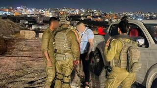 העברת החייל לידי המנהל האזרחי