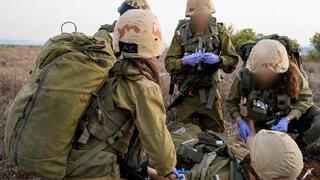 תירגול טיפול בפצוע בשטח לחימה