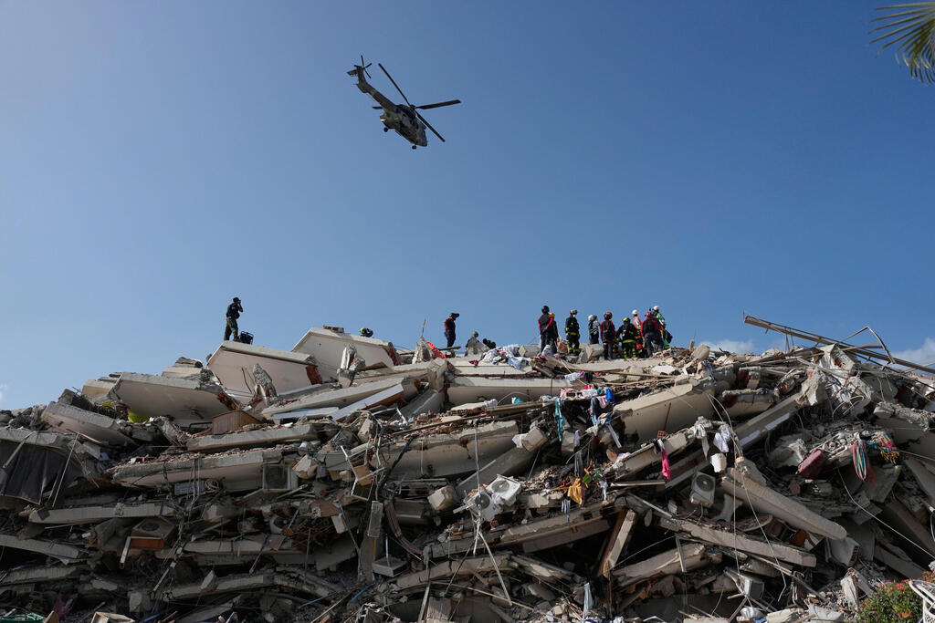 Photo: AP Photo/Fernando Vergara הרס בעיר קאטיה לה מאר שבמדינת המחוז לה גואיירה ונצואלה הרס רעידת אדמה