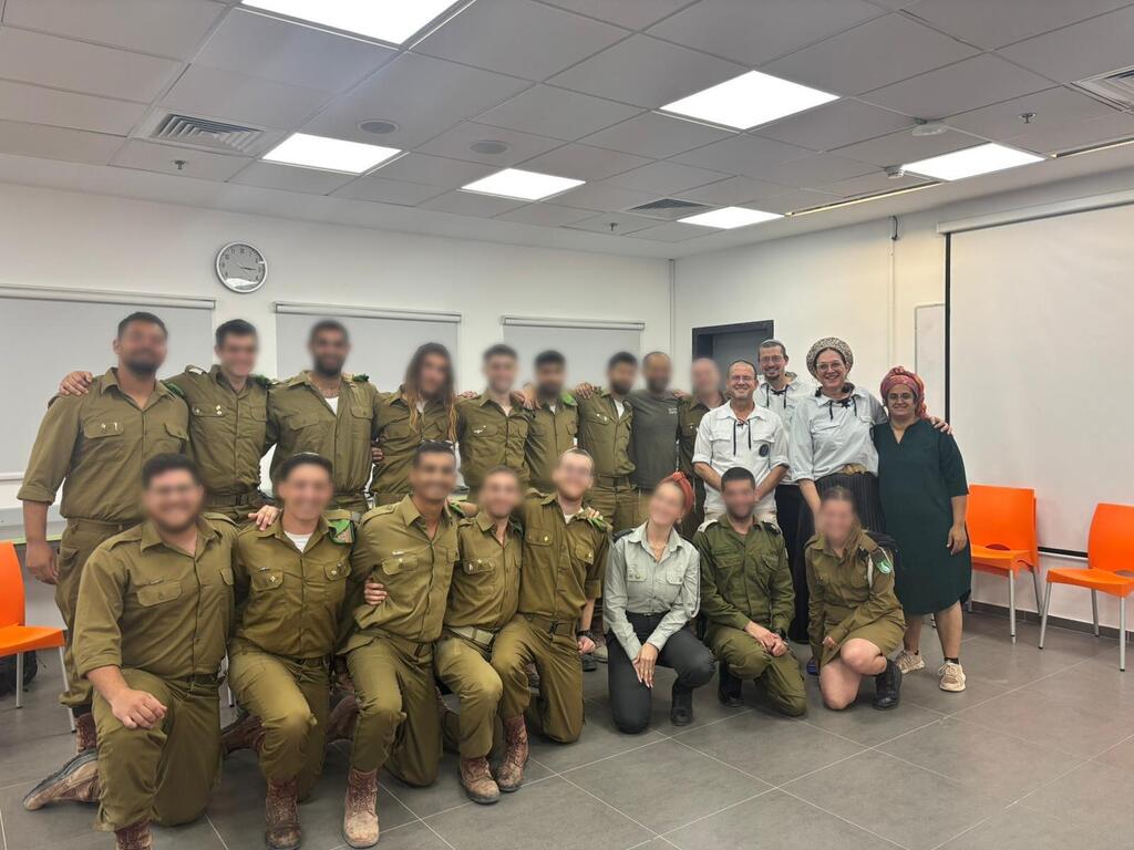 'A natural, healing continuation of the war.' Members of the pioneering Nahal Zionist task group (Photo: Courtesy of Hiburim B’Haklaut) 'A natural, healing continuation of the war.' Members of the pioneering Nahal Zionist task group