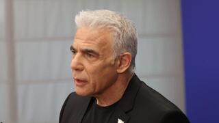 יאיר לפיד בישיבת סיעה מפלגת ביחד