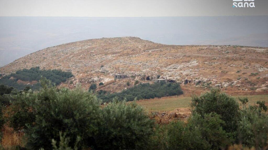 תיעוד מהכפר עאבדין בו אותרו פריטים שלפי הדיווח השאירו לוחמי צה"ל לאחר הלחימה בו