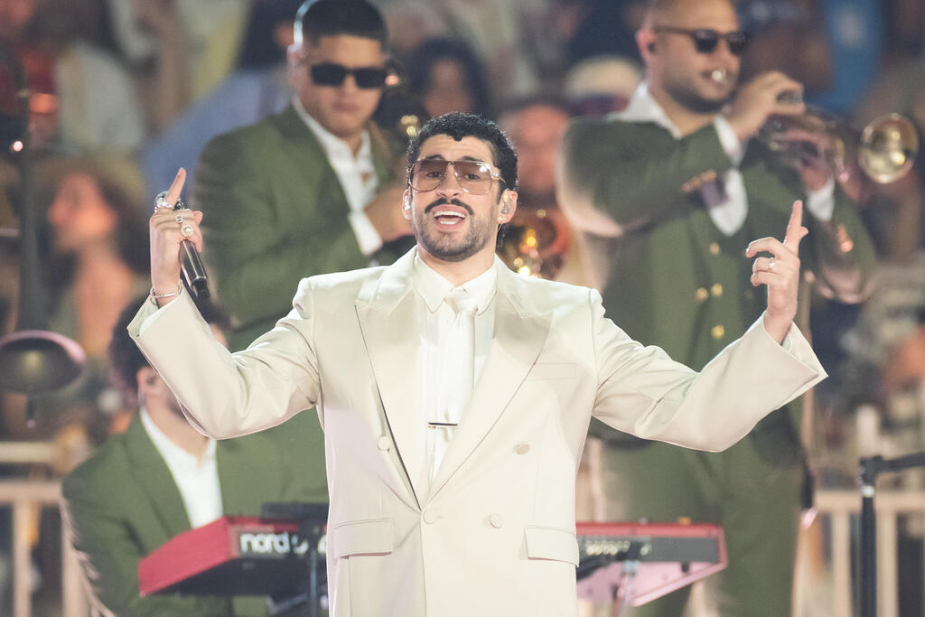 However, the study does not prove that the release of a new album causes traffic crashes. Bad Bunny (Photo: Andreas Rentz/Getty Images) באד באני בהופעה