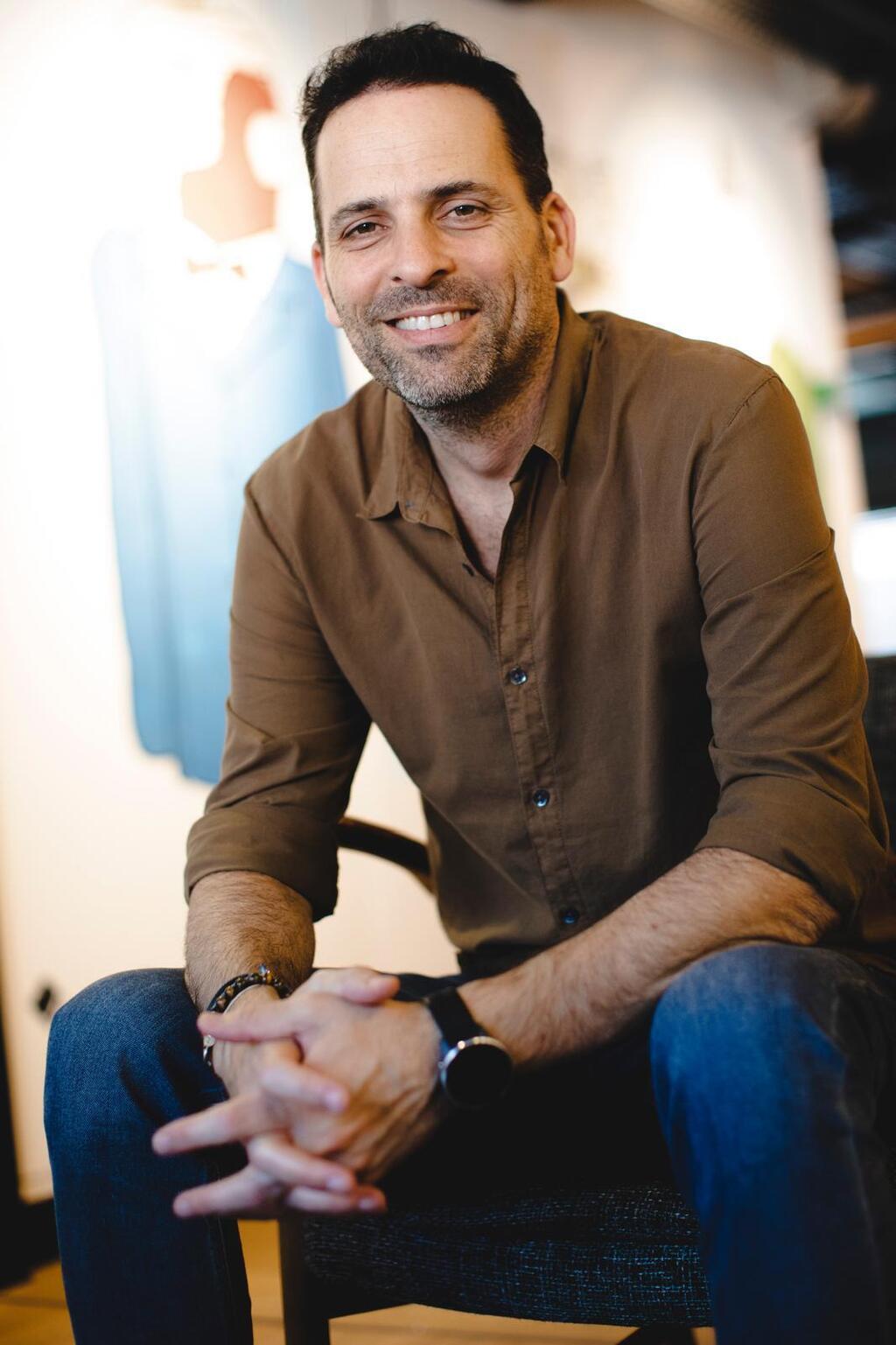 Yotam Elroy 