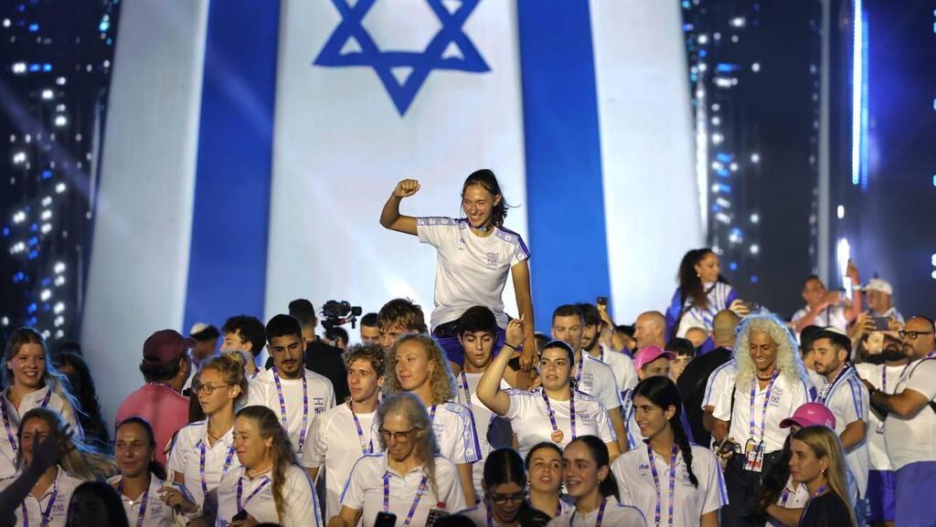 המשלחת הישראלית בטקס הפתיחה של המכביה