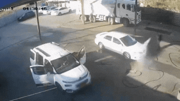  גיף המתנקשים יורים בבאסל פרעוני במכון השטיפה בנצרת