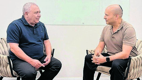 נפתלי בנט וגדי איזנקוט