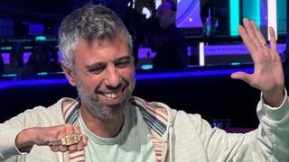 אסי משה עם הצמיד החמישי