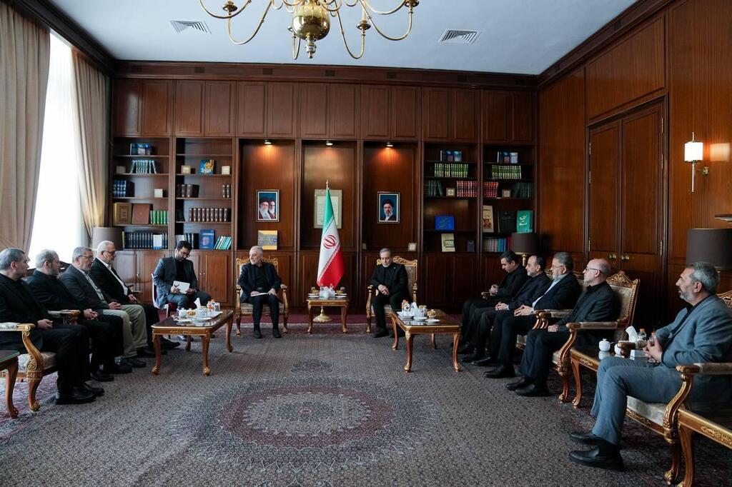 Iranian Foreign Minister Abbas Araghchi meets with representatives of Hezbollah שר החוץ האיראני עבאס עראקצ'י פגישה עם נציגי ארגון הטרור חיזבאללה