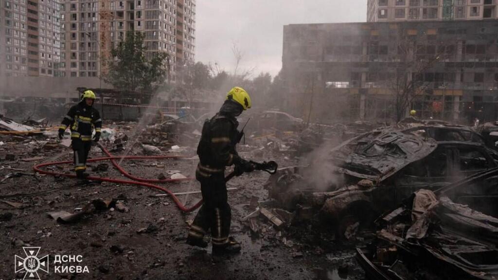 Удар по Киеву 6 июля 2026 года (Фото: Государственная служба чрезвычайных ситуаций Украины) Удар по Киеву 6 июля 2026 года