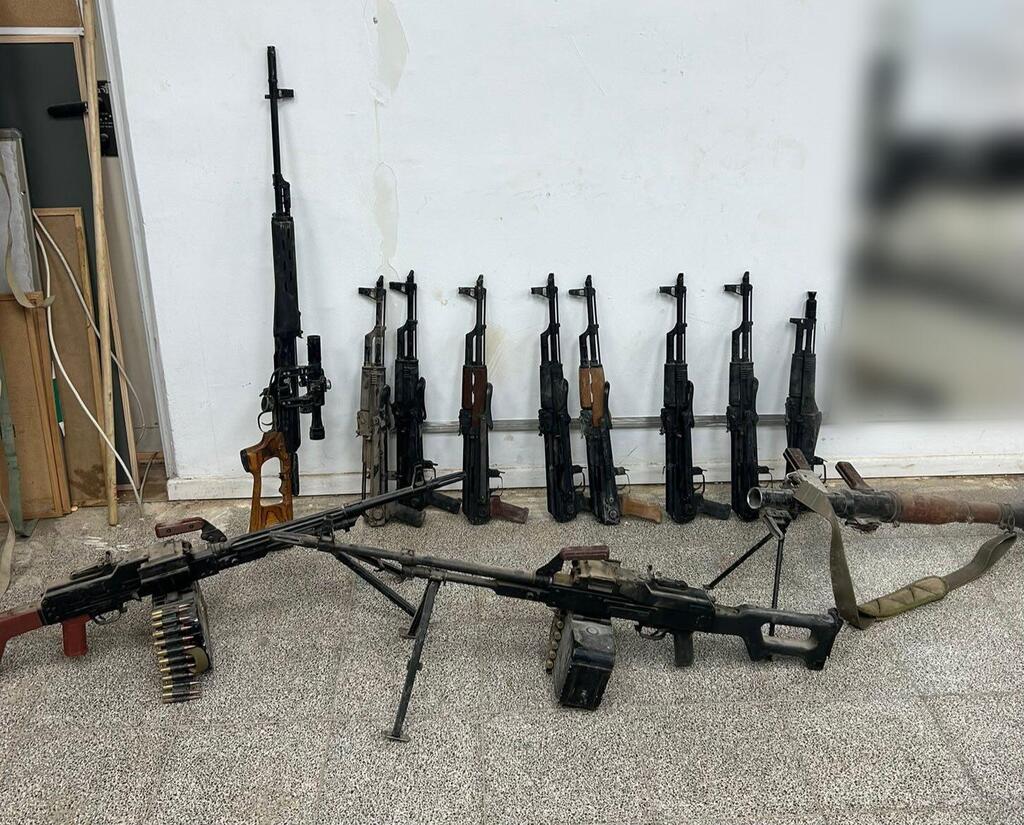 Weapons found in the village of Hadata, Lebanon (Photo: IDF Spokesperson) אמצעי לחימה שאותרו בכפר חדאתא