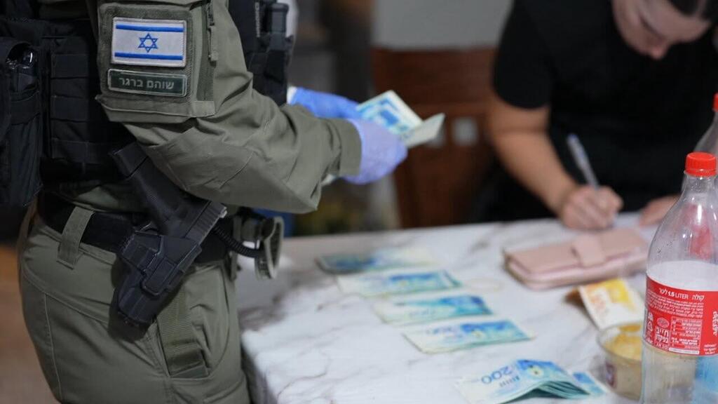Israel Police carry out an operation targeting an extortion network in southern Israel (Photo:Israel Police) מבצע לסיכול הפרוטקשן בנגב