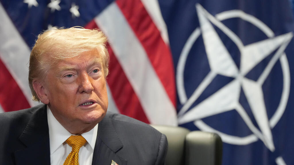 Трамп на саммите НАТО (Фото: AP Photo/Alex Brandon) הנשיא טראמפ בנאט"ו