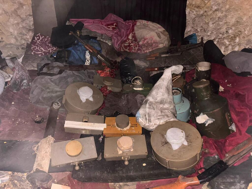Weapons located by IDF troops inside an underground tunnel route in the Majdal Zoun sector, southern Lebanon 