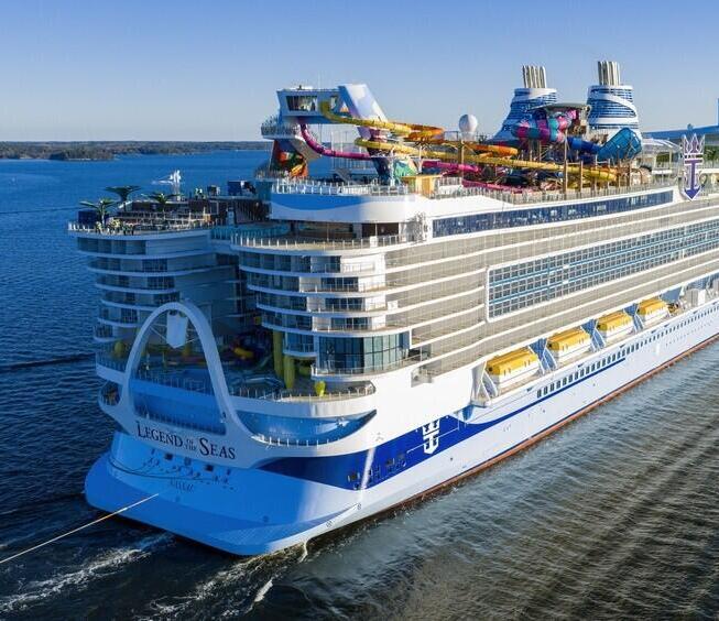הספינה legend of the seas