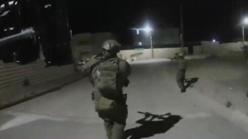 משטרת ישראל ושב"כ עצרו ארבעה תושבי הנגב, שעל פי החשד תכננו לבצע פעילות טרור נגד כוחות משטרה וביטחון ופיגוע בעיר באר שבע