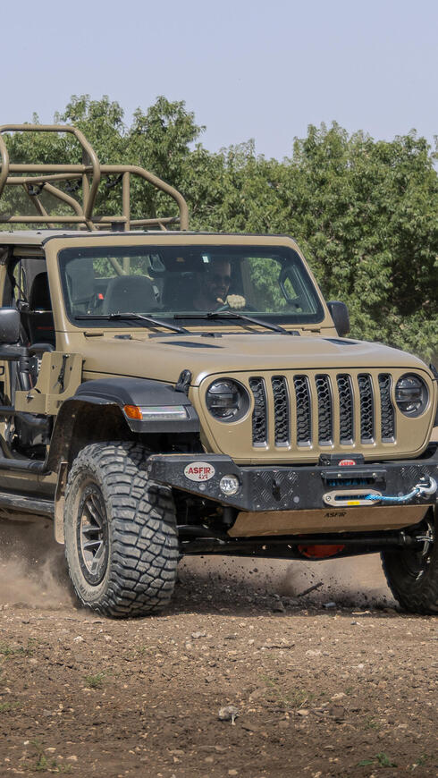 Jeep Storm 