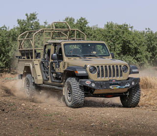 Jeep Storm 
