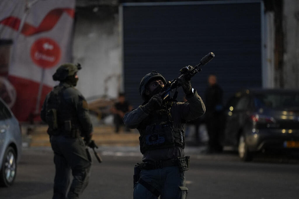 Photo: Israel Police פשיטת הענק של המשטרה ברחבי הארץ