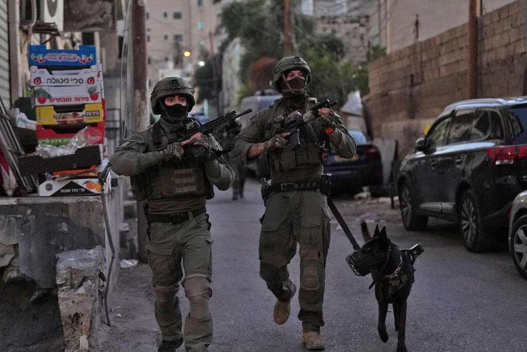 מבצע למעצר חשודים בסחר באמל"ח ובסמים ברחבי הארץ