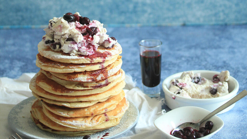 Classic American-style pancakes (Photo: Milly Eliyahu) פנקייקס קלאסיים כמו באמריקה