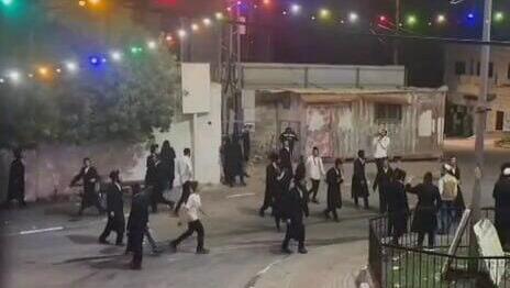חסידי ברלנד נכנסו שלא כחוק לקברי צדיקים בשטח B
