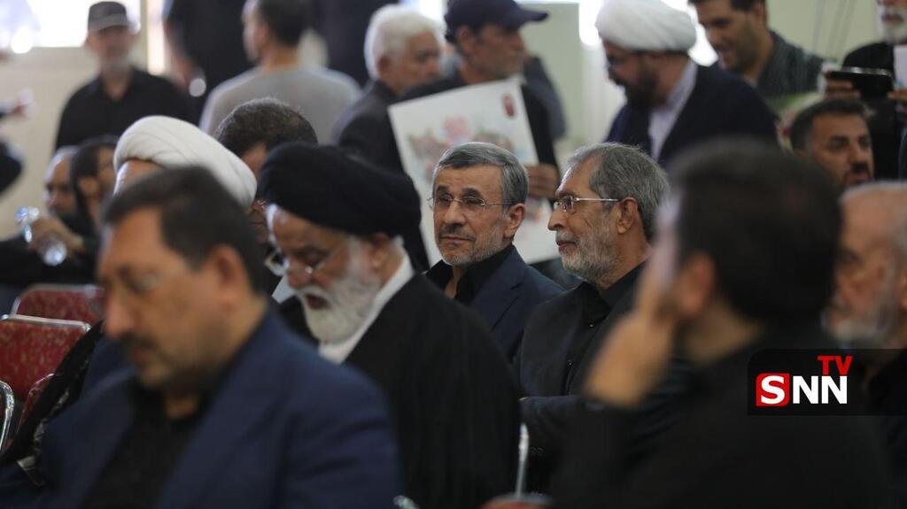 Former Iranian President Mahmoud Ahmadinejad at Khamenei memorial ceremony נשיא איראן לשעבר, מחמוד אחמדינג'אד, השתתף בטקס זיכרון לעלי חמינאי