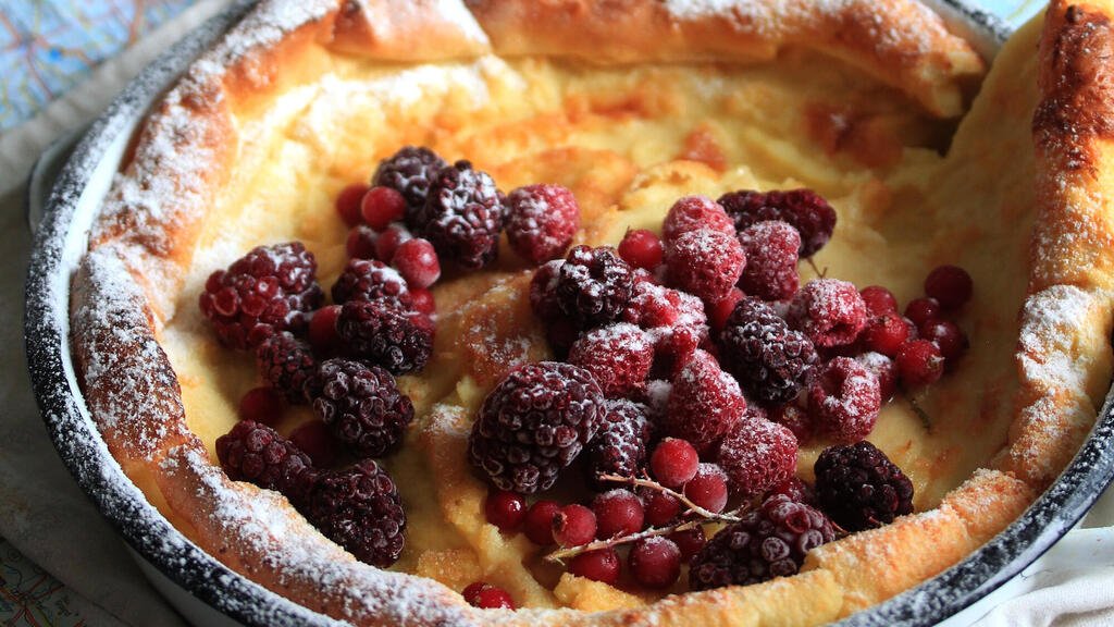 Dutch baby pancake (Photo: Milly Eliyahu) דאץ' בייבי: פנקייקס מתנפחים