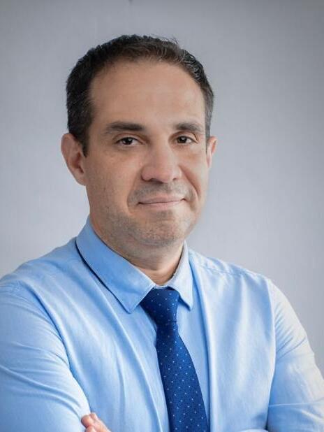 ד״ר שניר בר, רופא אף אוזן גרון במכבי שירותי בריאות, מחוז הדרום