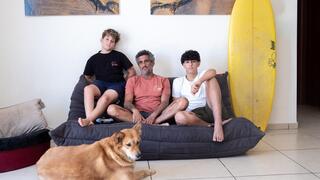 משפחת עובדיה - על הספה