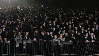 הפגנה של חרדים, חסידי צאנז מחוץ לכלא 10
